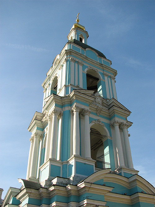 Церковь Троицы Живоначальной в Серебряниках