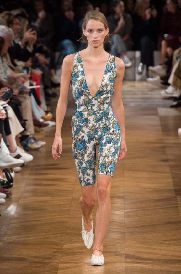 Stella McCartney: �����/���� 2019, ����� (2018, ������ ������)