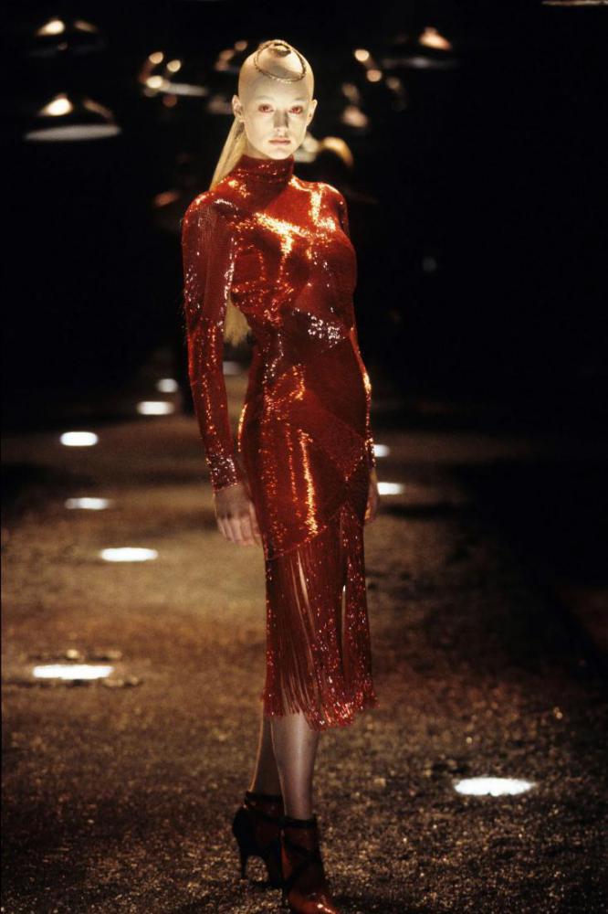 Alexander McQueen: / 1998,  - Joan (1998,  )