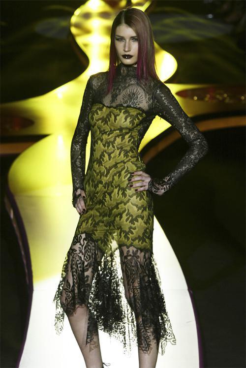 Versace:   / 2002,  (2002,  )