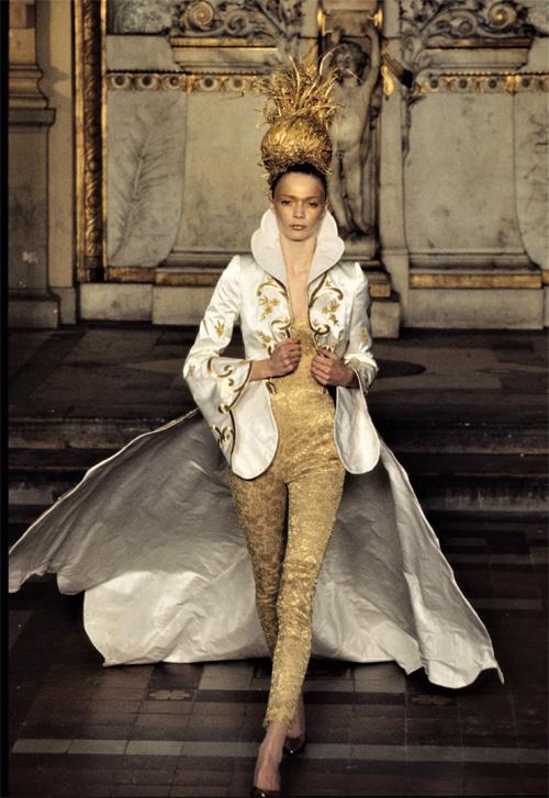 Givenchy: ������� ���� �����/���� 1997, ����� - Search for the Golden Fleece (1997, ������ ������)