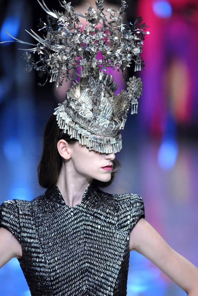 Alexander McQueen: �����/���� 2008, ����� - La Dame Bleue (2007, ������ ������)