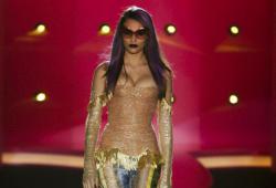 Versace:   / 2002, 