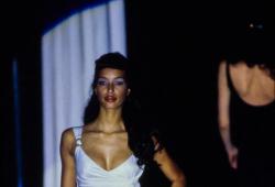 Versace: / 1995, 