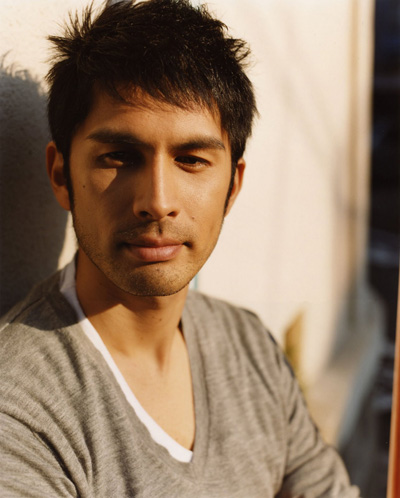 ����� ���