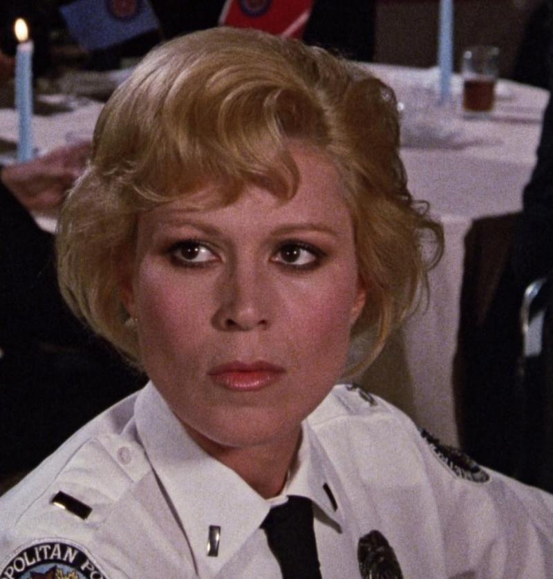 Артқы жағында жатқан күйдегі секс туралы Gifs