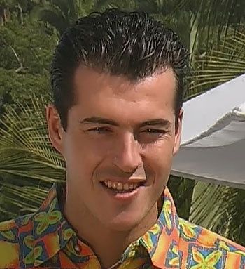 Онлайн порно фильмдердің шетіндегі эротика