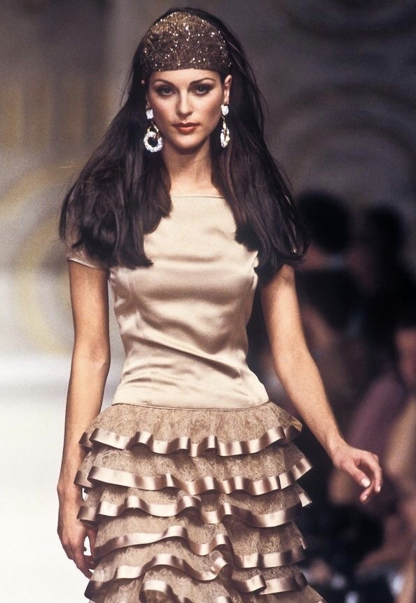 Жұмбақты тап: 6 бас, 5 құйрық, 3 құйрық, 1 киска