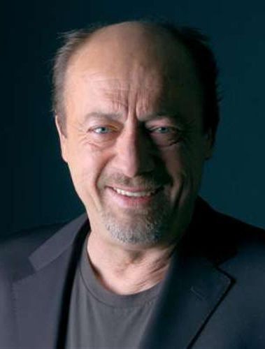 ����� ����